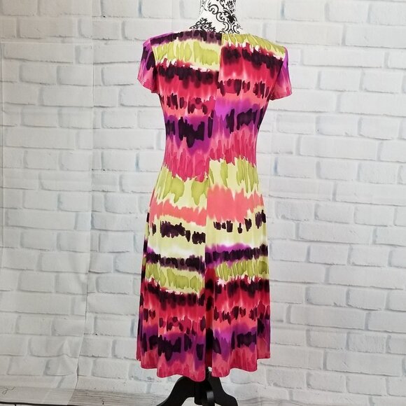 Lily size small short sleeve stretch knit dress - Picture 8 of 8
